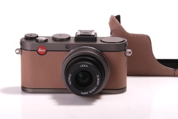 LEICA